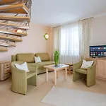 Mountainclub Ronach Hotel 4*