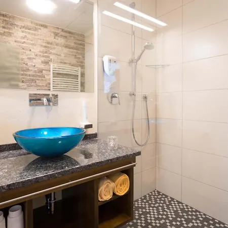 Ronach Otel 4*