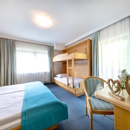 Hotel Ronach 4*