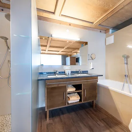 Ronach מלון קוניגסלייטן